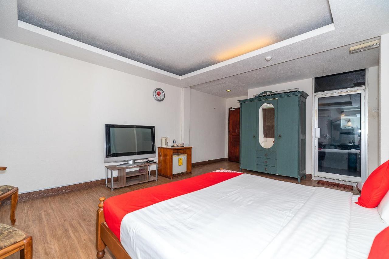 OYO 89864 Hotel Holiday Park Kota Kinabalu Dış mekan fotoğraf