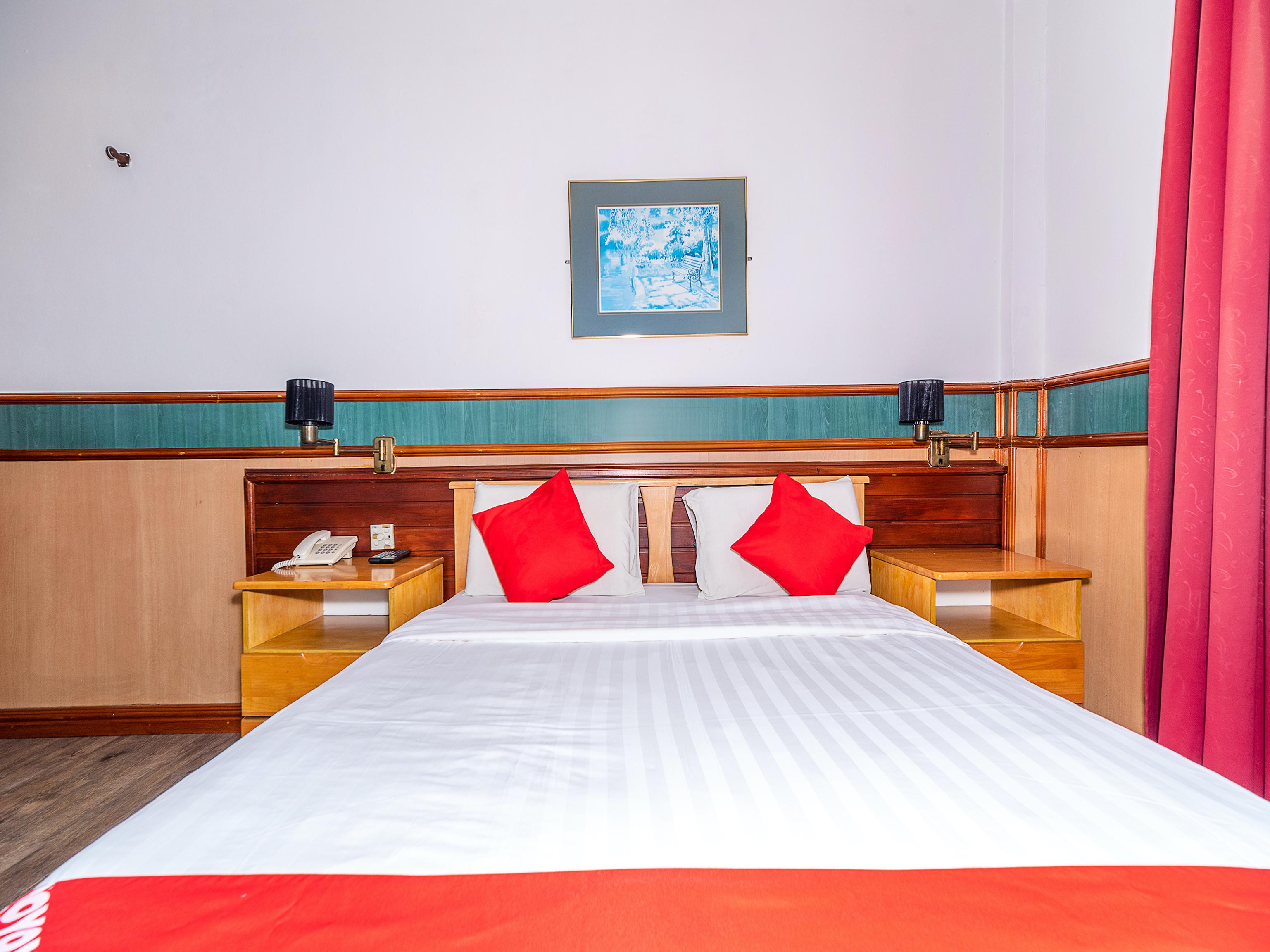 OYO 89864 Hotel Holiday Park Kota Kinabalu Dış mekan fotoğraf