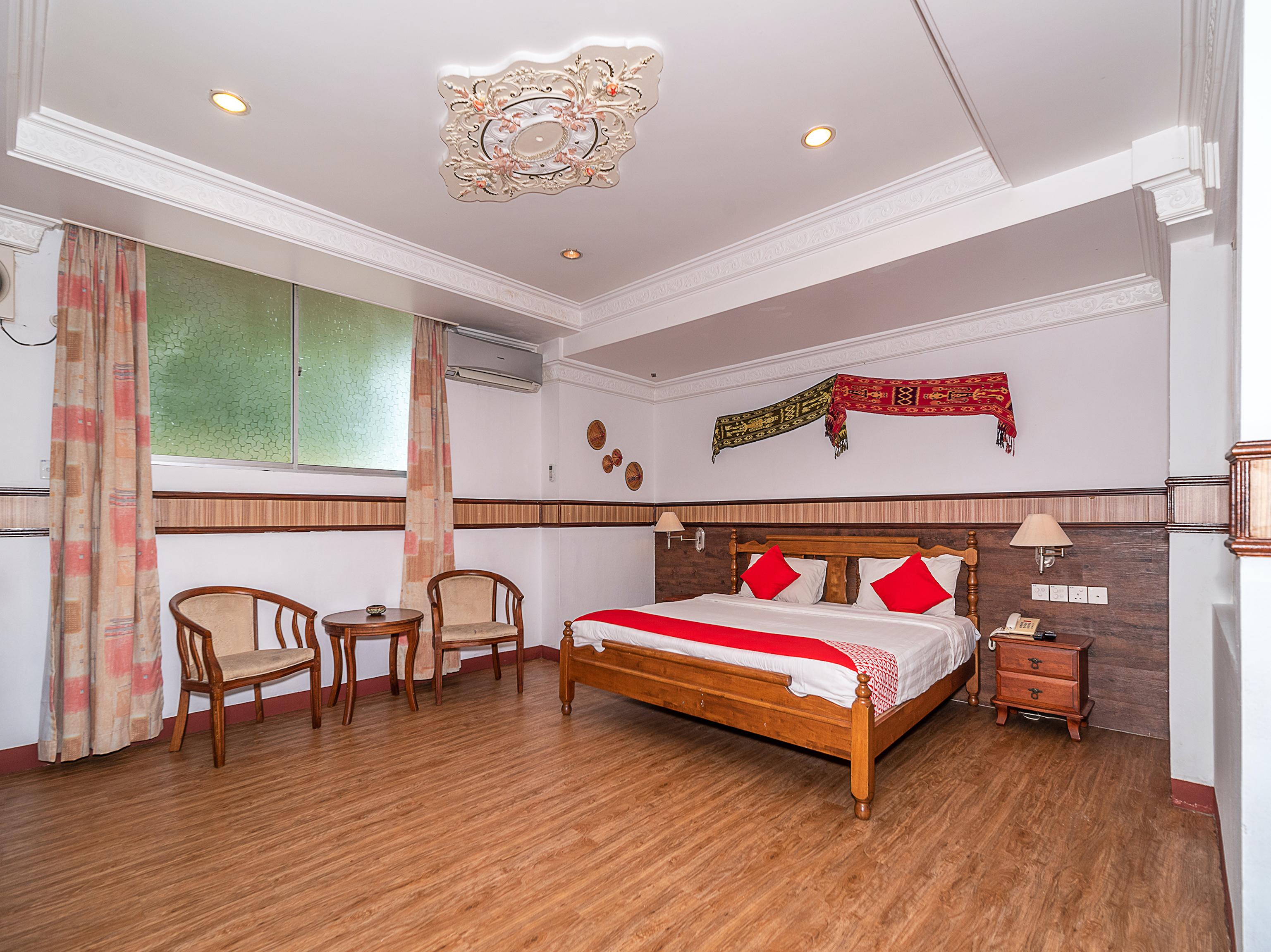 OYO 89864 Hotel Holiday Park Kota Kinabalu Dış mekan fotoğraf