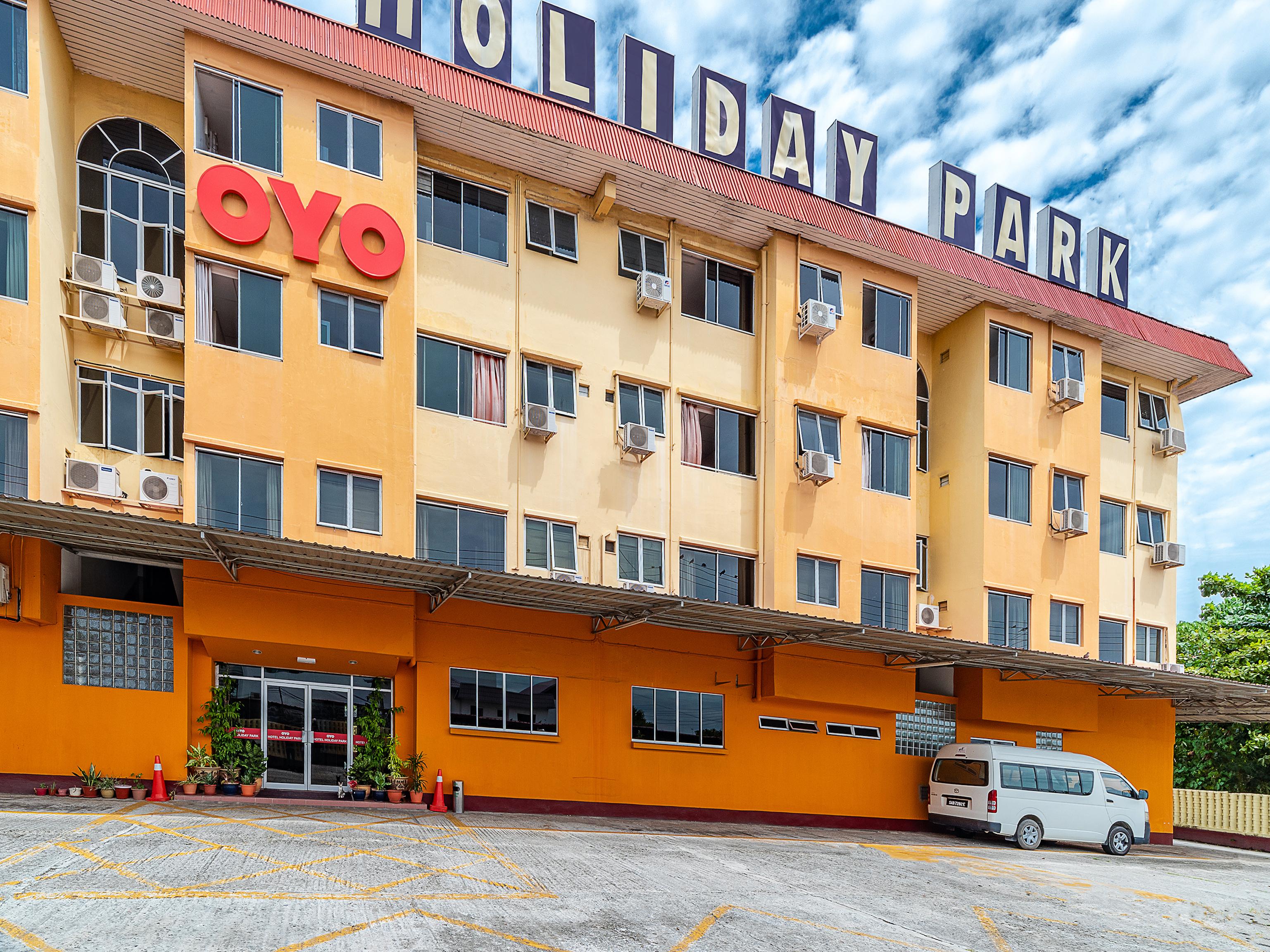 OYO 89864 Hotel Holiday Park Kota Kinabalu Dış mekan fotoğraf
