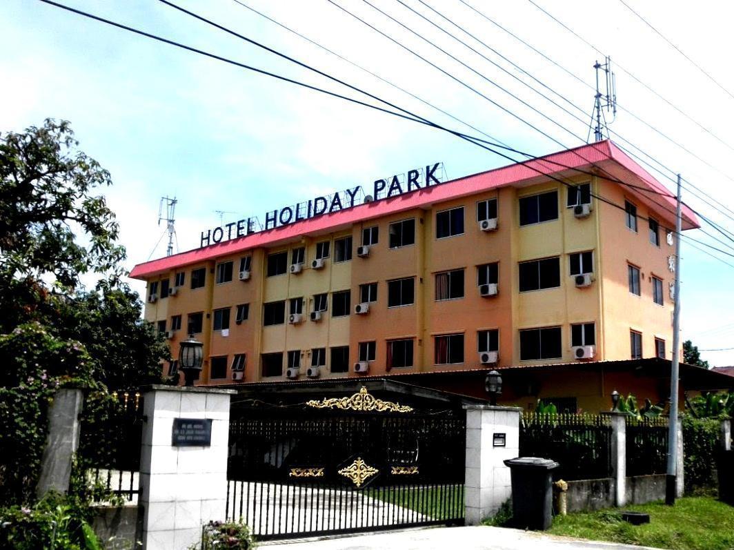 OYO 89864 Hotel Holiday Park Kota Kinabalu Dış mekan fotoğraf
